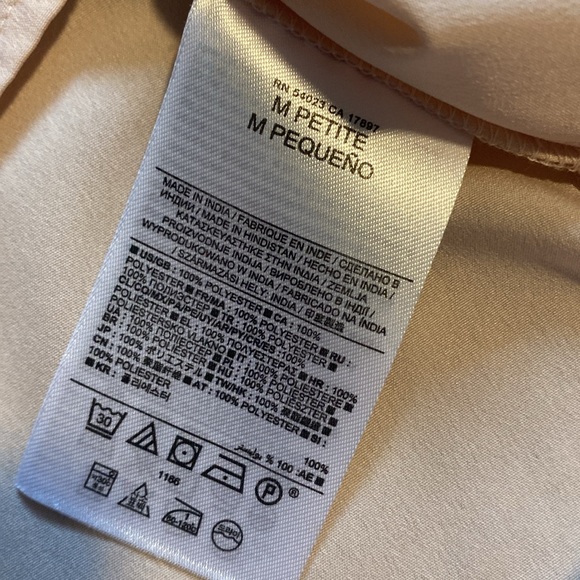 Banana Republic Women’s Top - MP - Picture 5 of 6